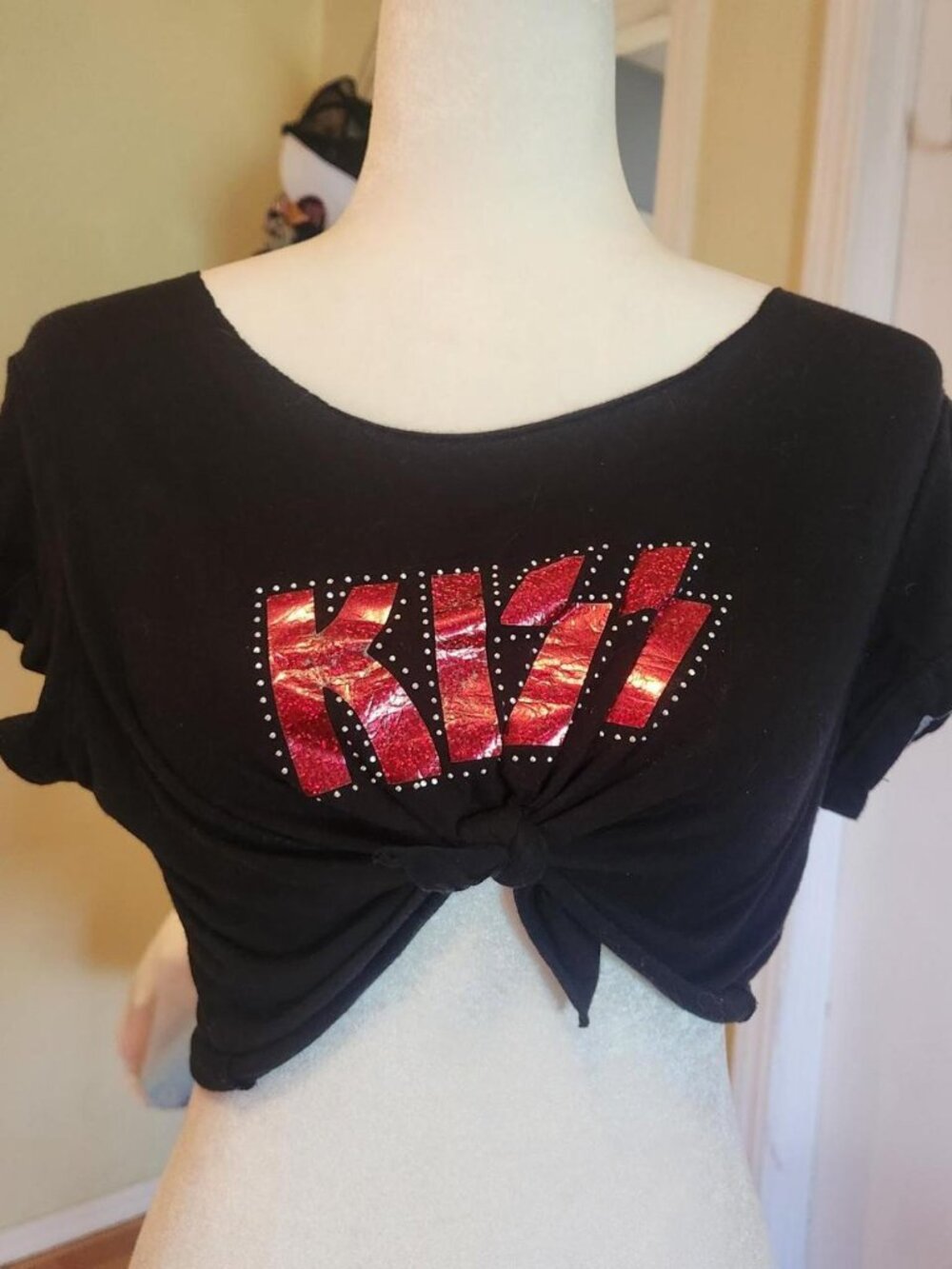 kiss tie shirt